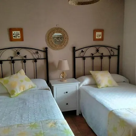 Charming Chalet In + Fireplace * 오레냐