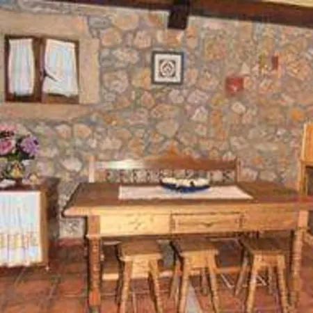 Charming Chalet In + Fireplace 샬레 *