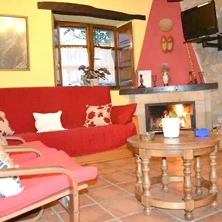 Charming Chalet In + Fireplace * 오레냐